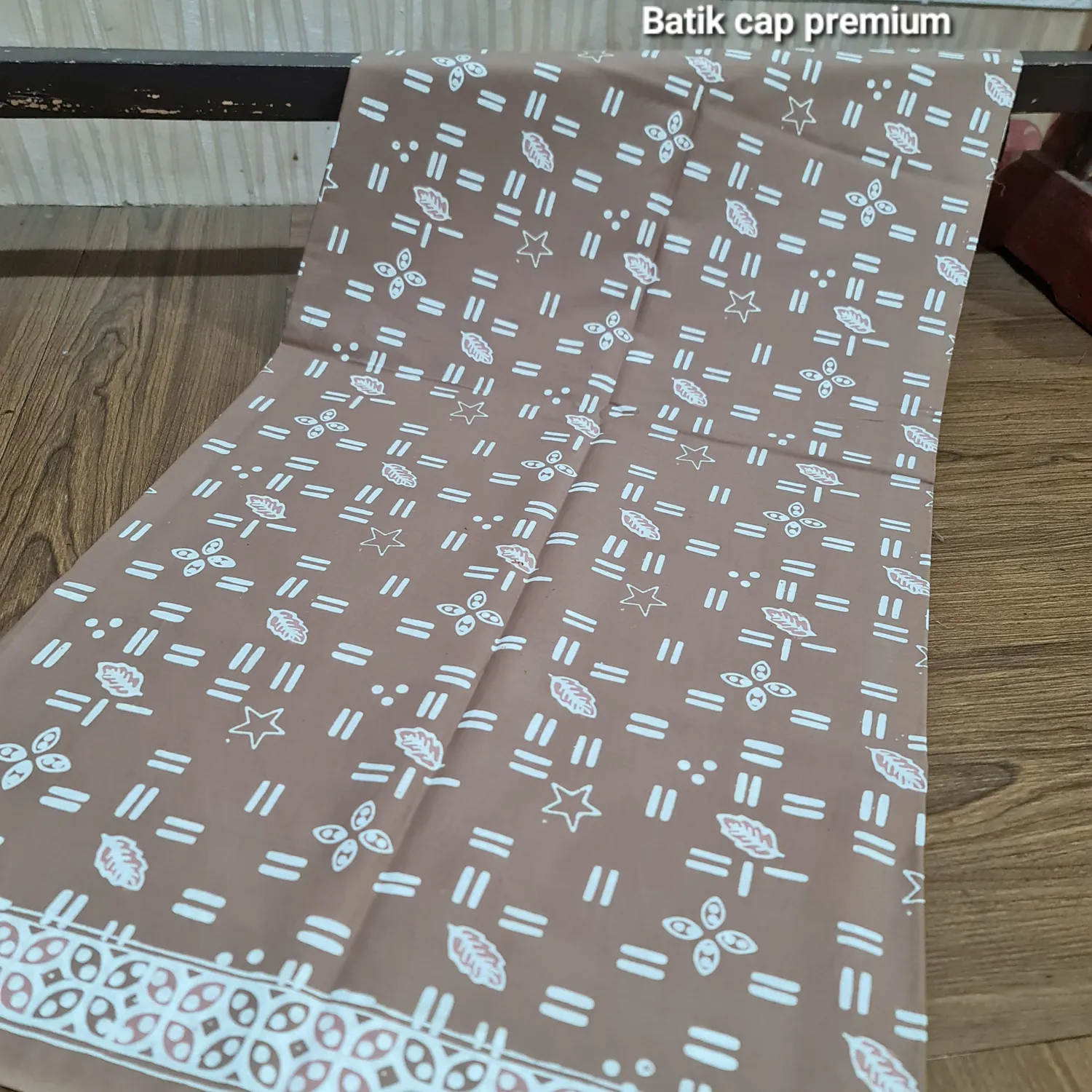 Kain Batik Colet Garis Bintang Mocca